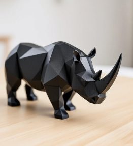 Nosorożec w geometrycznym stylu low poly - figurka dekoracyjna
